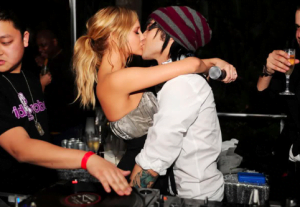 アシュリーシンプソン 彼氏