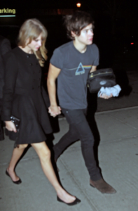 テイラースウィフト ハリースタイルズ2