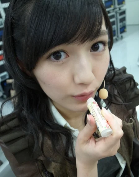 まゆゆは二重?渡辺麻友のアイプチ疑惑を検証!